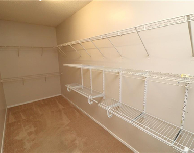 5 Bellmore Court - Photo Thumbnail 24