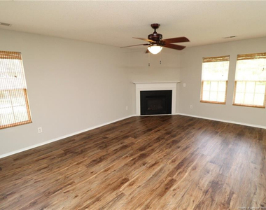 5 Bellmore Court - Photo Thumbnail 6