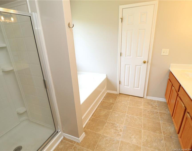 5 Bellmore Court - Photo Thumbnail 23