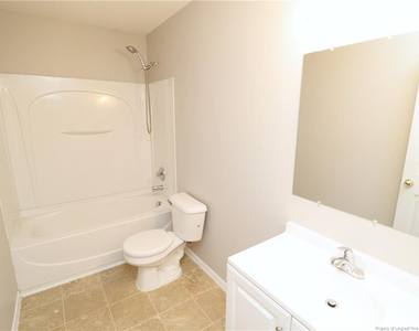 5 Bellmore Court - Photo Thumbnail 32