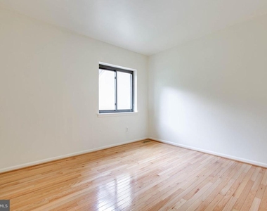 5461 Enberend Terrace - Photo Thumbnail 31