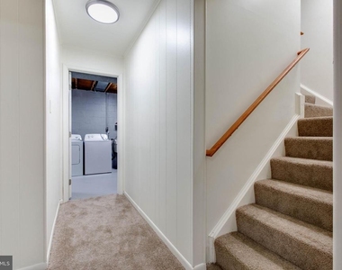 5461 Enberend Terrace - Photo Thumbnail 34