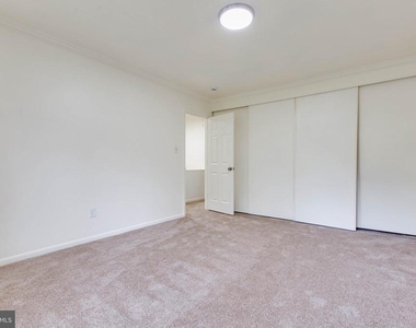 5461 Enberend Terrace - Photo Thumbnail 25