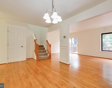 5461 Enberend Terrace - Photo Thumbnail 14