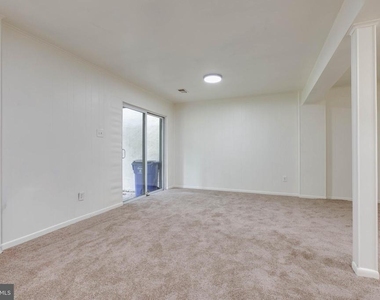 5461 Enberend Terrace - Photo Thumbnail 37