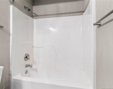 3294 Florida Drive - Photo Thumbnail 15