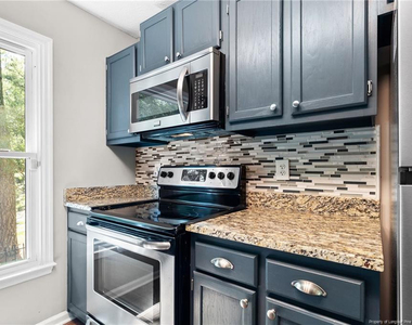 3294 Florida Drive - Photo Thumbnail 12