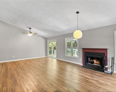 3294 Florida Drive - Photo Thumbnail 6