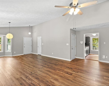 3294 Florida Drive - Photo Thumbnail 9