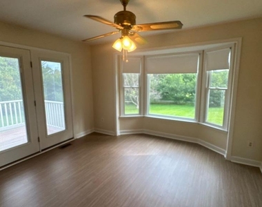 3229 Sharp Road - Photo Thumbnail 4