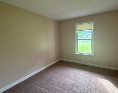 3229 Sharp Road - Photo Thumbnail 14