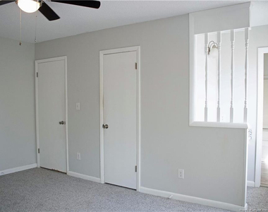 5839 Rivercroft Road - Photo Thumbnail 15