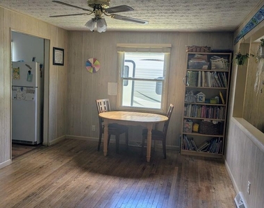 101 Fairway Court - Photo Thumbnail 6