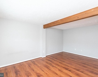 3348 Raccoon Court - Photo Thumbnail 5