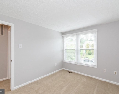 3348 Raccoon Court - Photo Thumbnail 25