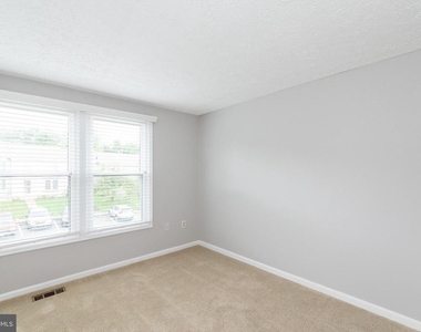 3348 Raccoon Court - Photo Thumbnail 27