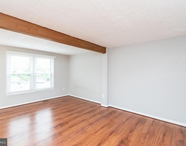 3348 Raccoon Court - Photo Thumbnail 8