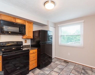 3348 Raccoon Court - Photo Thumbnail 13