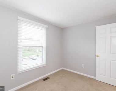3348 Raccoon Court - Photo Thumbnail 32