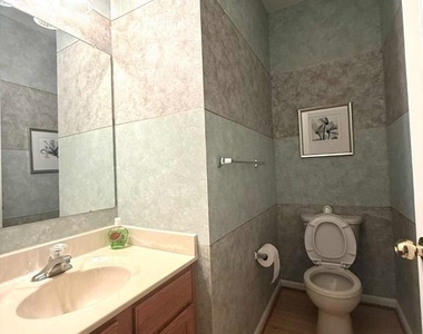 3306 Woodspring Drive - Photo Thumbnail 4