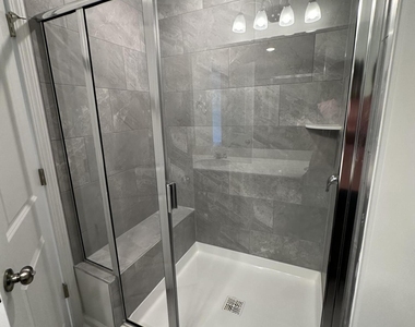 262 Ravenscraig Park Place - Photo Thumbnail 11