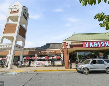 1403 Wilmer Park Lane - Photo Thumbnail 32