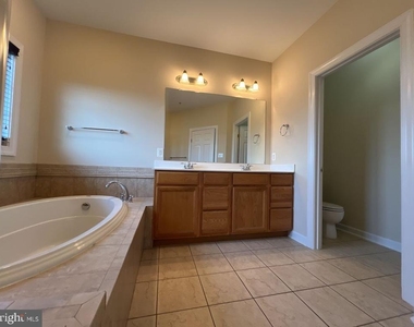 3922 Shawfield Lane - Photo Thumbnail 16