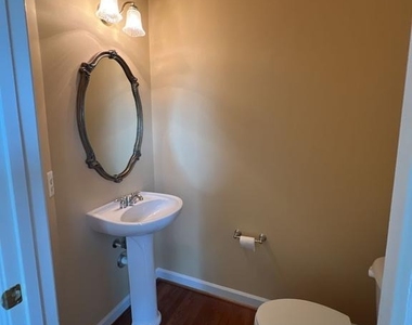 3922 Shawfield Lane - Photo Thumbnail 12