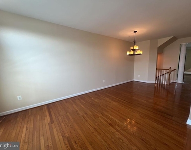 3922 Shawfield Lane - Photo Thumbnail 10