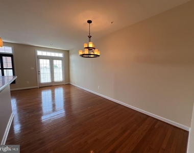 3922 Shawfield Lane - Photo Thumbnail 9