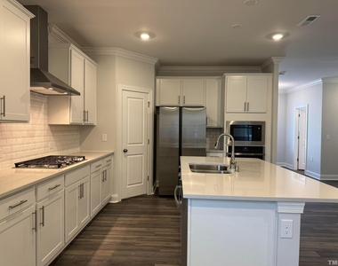 321 Natsam Woods Way - Photo Thumbnail 11