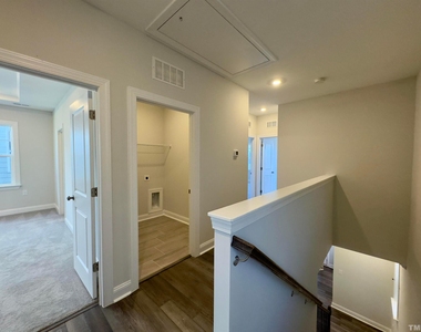321 Natsam Woods Way - Photo Thumbnail 17