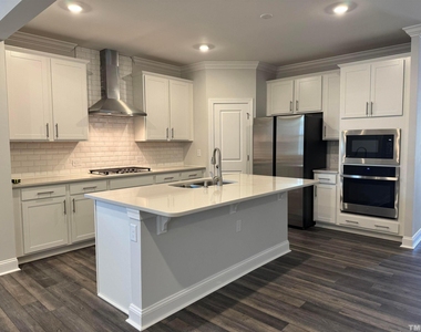 321 Natsam Woods Way - Photo Thumbnail 8