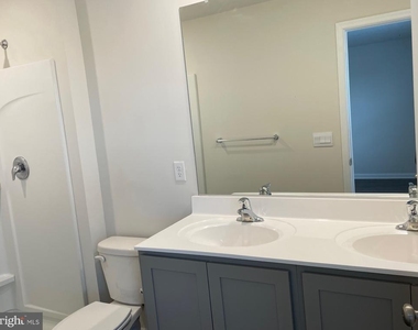 405 Wood Duck Drive - Photo Thumbnail 8