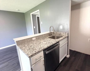 503 Daisy Drive - Photo Thumbnail 10