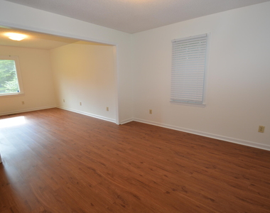 1352 Little Devine Road - Photo Thumbnail 7
