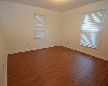 1352 Little Devine Road - Photo Thumbnail 6