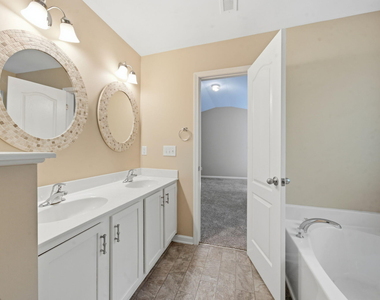 3527 Londonville Lane - Photo Thumbnail 17
