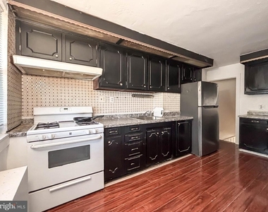 8607 Chestnut Oak Road - Photo Thumbnail 11