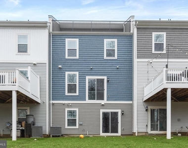 304 Sweetbay Road - Photo Thumbnail 47