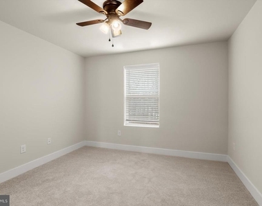 304 Sweetbay Road - Photo Thumbnail 30