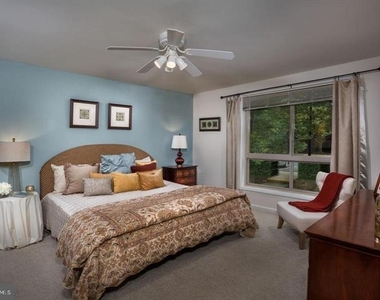 6110 Bellinham - Photo Thumbnail 7