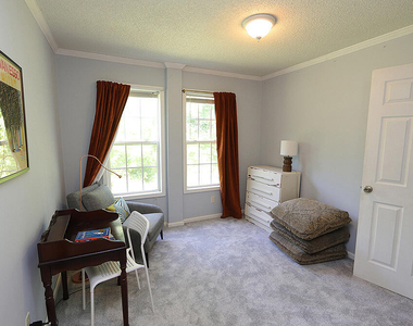 1610 Marly Drive - Photo Thumbnail 10