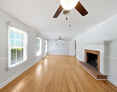 1108 Park Avenue - Photo Thumbnail 6