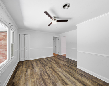 1108 Park Avenue - Photo Thumbnail 16