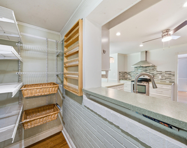 1108 Park Avenue - Photo Thumbnail 19