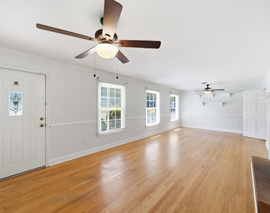1108 Park Avenue - Photo Thumbnail 7