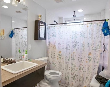 261 Robert Street - Photo Thumbnail 24