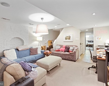 261 Robert Street - Photo Thumbnail 12