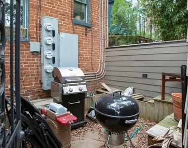 261 Robert Street - Photo Thumbnail 28